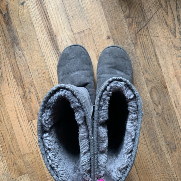 UGG Charcoal Winter Boots - Picture 3 of 5